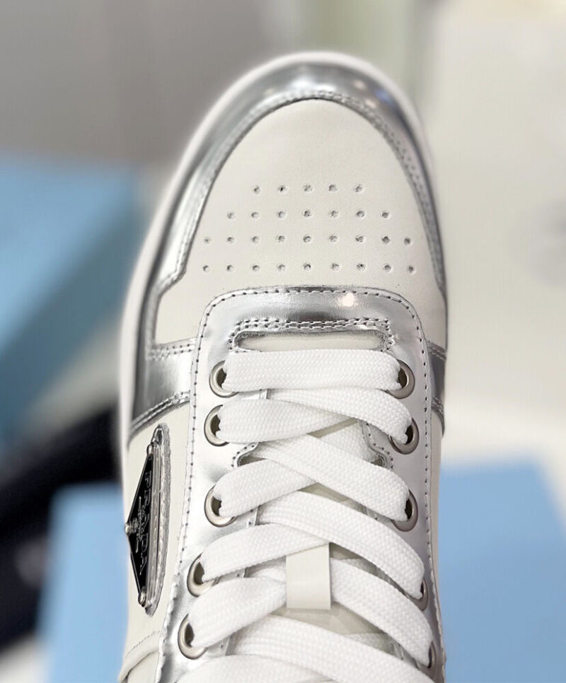 Prada Unisex Elegant Sneakers 2EE364 Silver