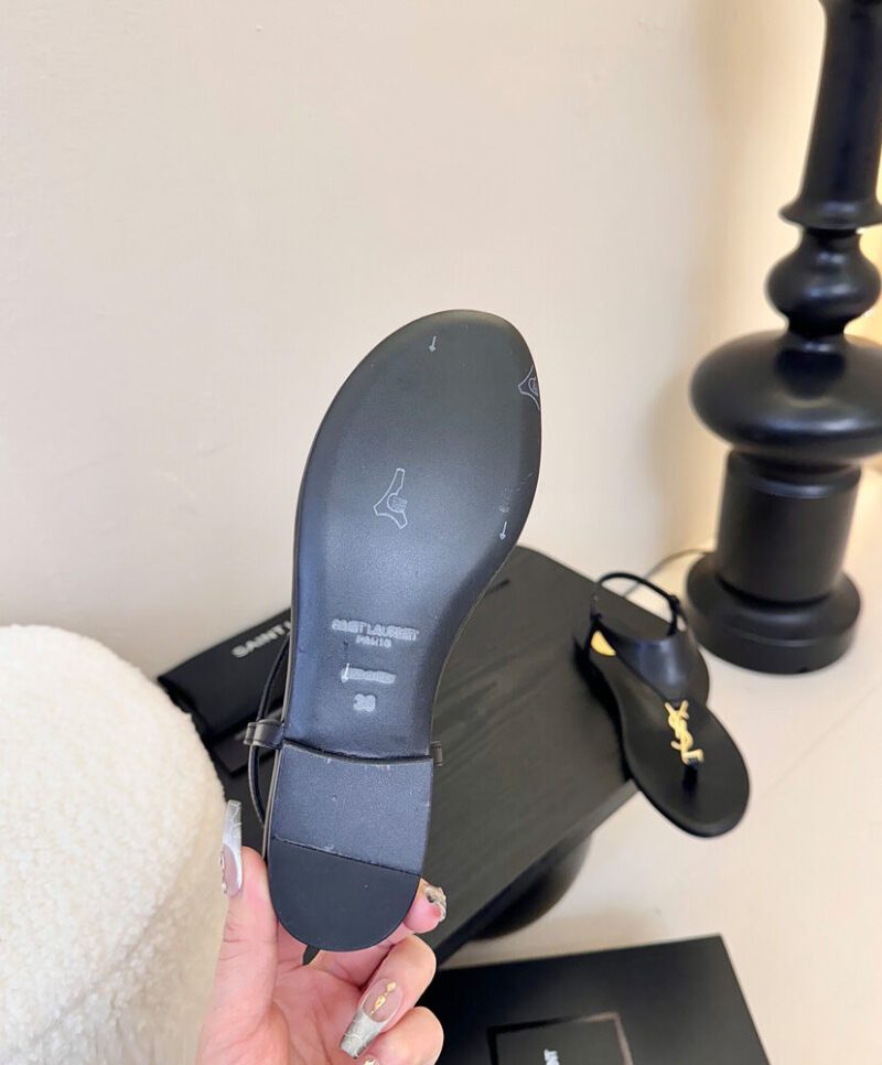 Saint Laurent Cassandra Smooth Leather Sandals Black