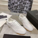 Saint Laurent Unisex Sl/61 Low-Top Sneakers In Smooth And Grained Leather White
