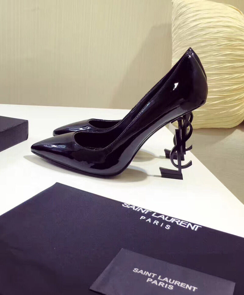 Saint Laurent Pointed high heels Black