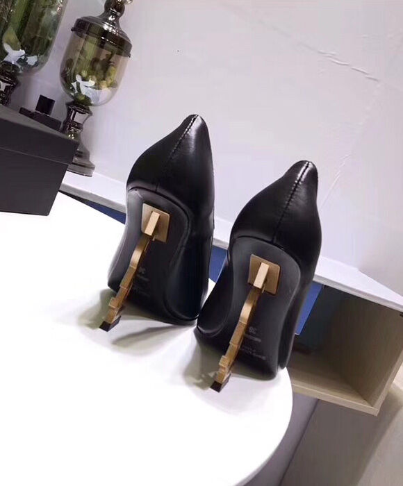 Saint Laurent opyum pump in patent leather with silver tone heel Black