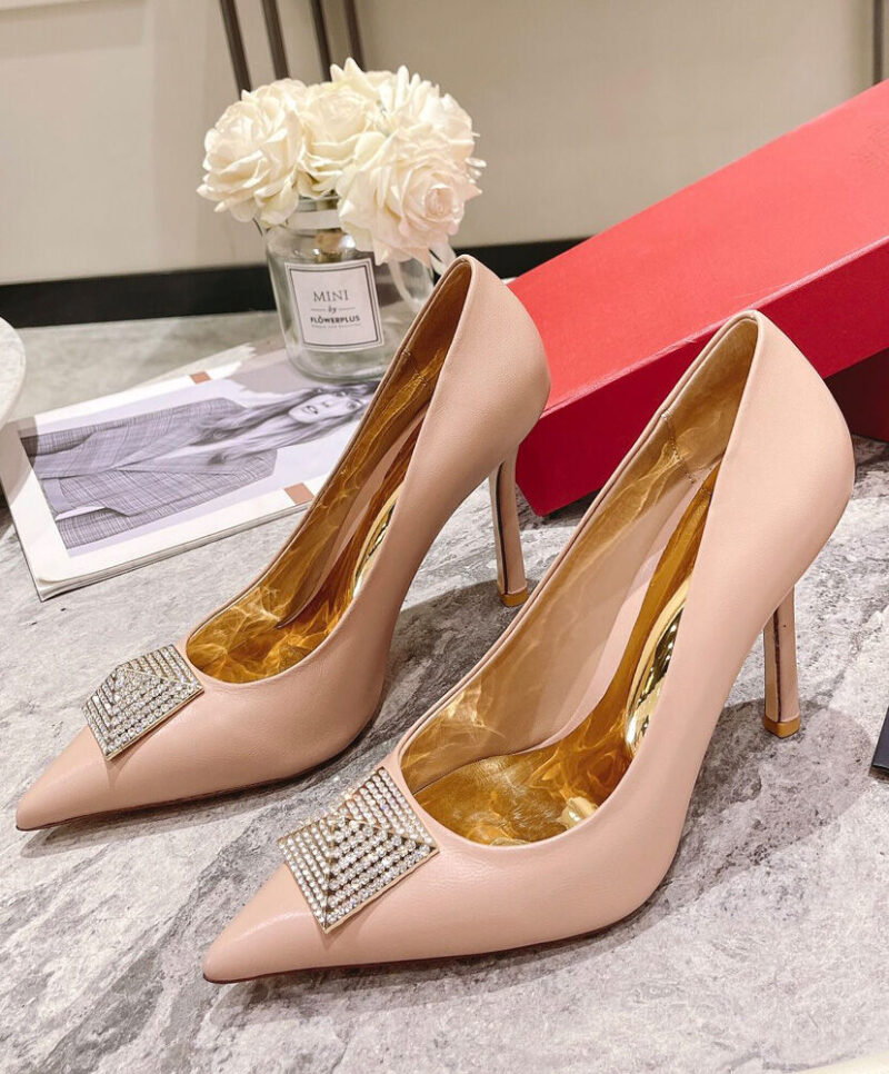 Valentino Women's Valentino Garavani One Stud Pump With Crystals 100MM Light Pink