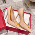 Valentino Women's One Stud Patent Leather Pump 100MM Cream