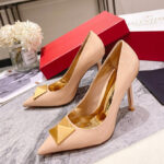 Valentino Women's One Stud Patent Leather Pump 100MM Cream