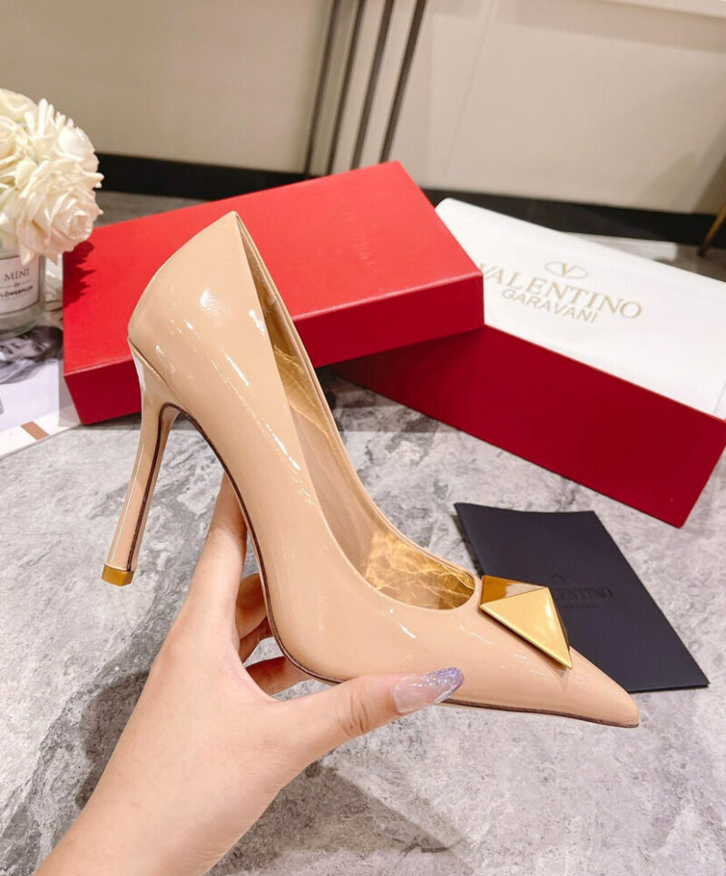Valentino Women's One Stud Patent Leather Pump 100MM Cream