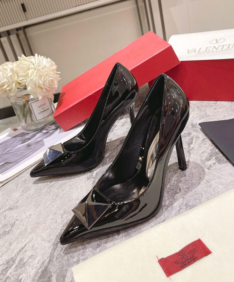 Valentino Women's One Stud Patent Leather Pump 100 MM Black
