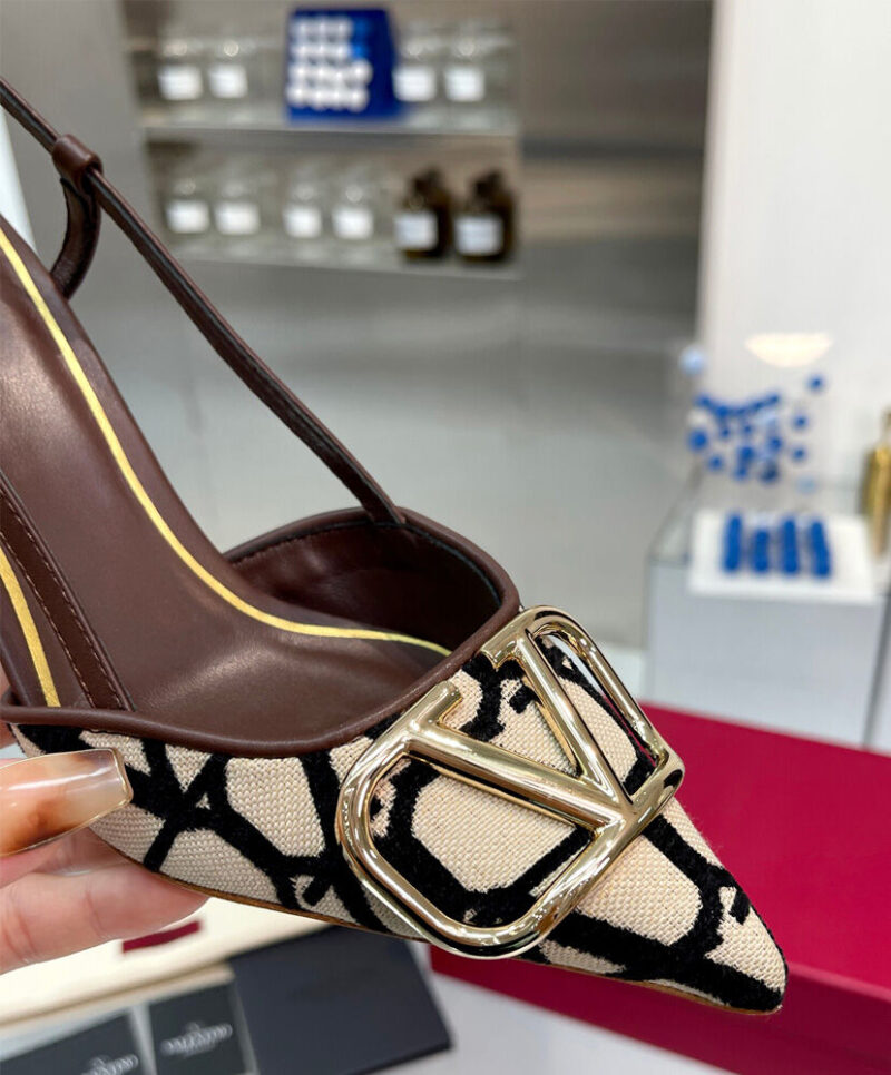 Valentino Women's Vlogo Signature Slingback Pump In Toile Iconographe 80MM