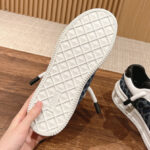 Valentino Unisex One Stud Xl Low-Top Sneaker