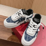 Valentino Unisex One Stud Xl Low-Top Sneaker