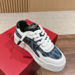 Valentino Unisex One Stud Xl Low-Top Sneaker